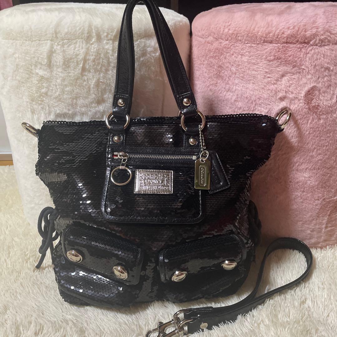 コーチスパンコールバッグ　ブラック