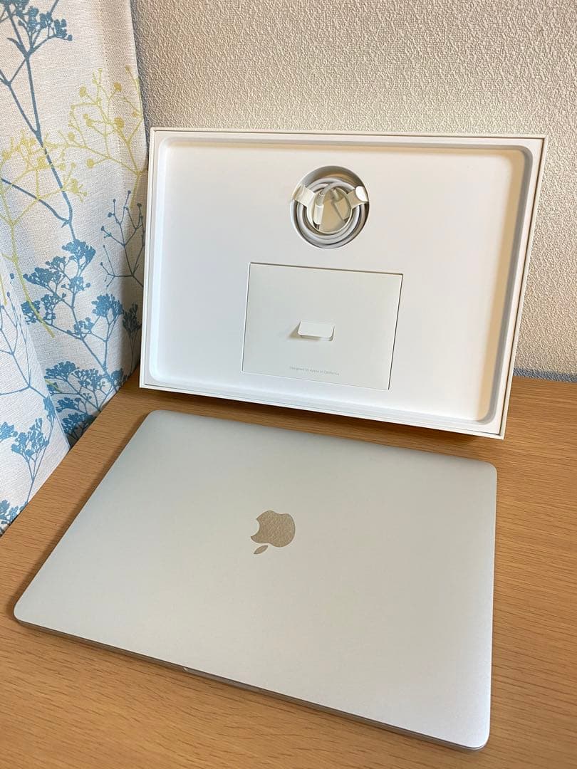 美品 MacBook Pro 13インチ 16GB 元箱 Office付き