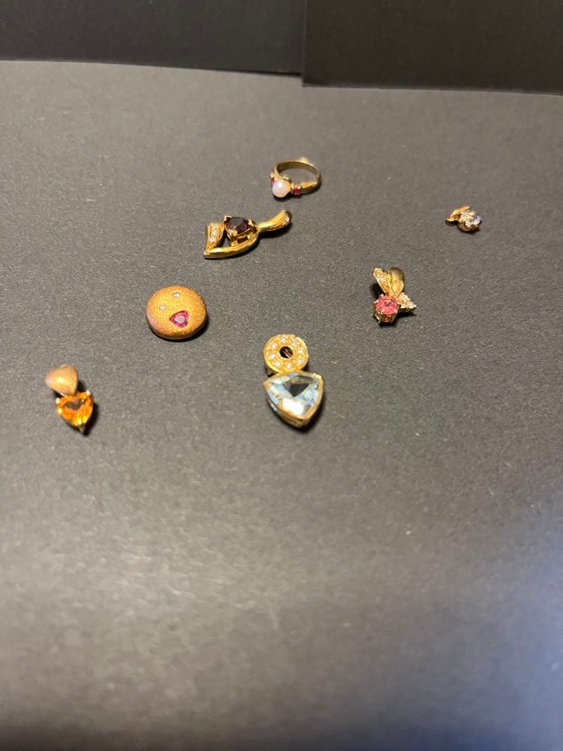 ペンダントトップ