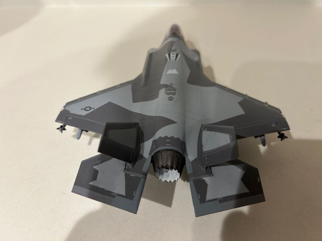 はち　タミヤ　F-35A アグレッサー飛行隊