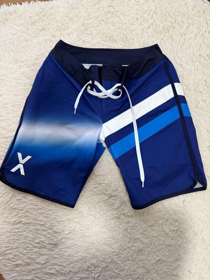 VEATM サーフパンツLサイズ　フィジーク