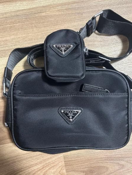 ほぼ新品 ブラック ショルダーバッグ