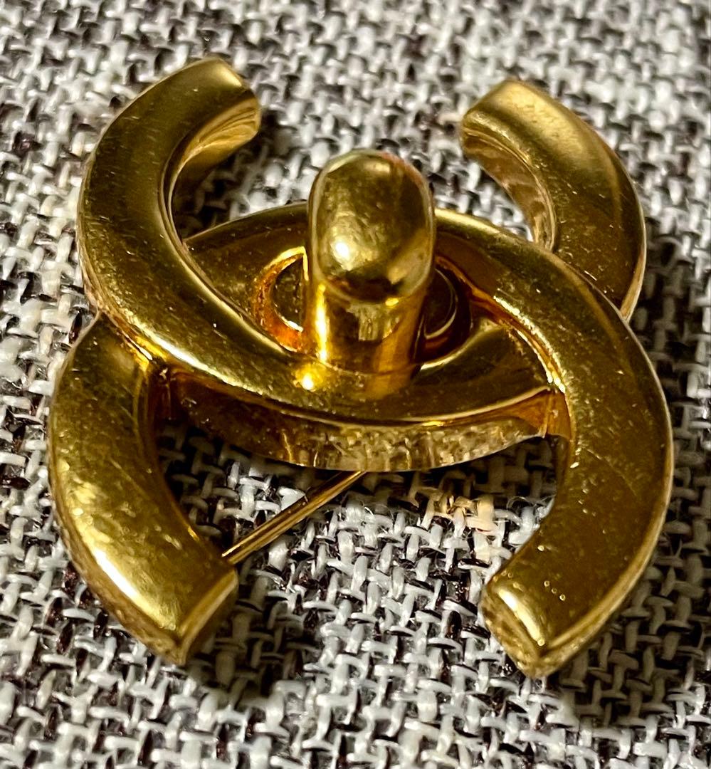 CHANEL シャネル ココマーク モチーフ ターンロック ブローチピン