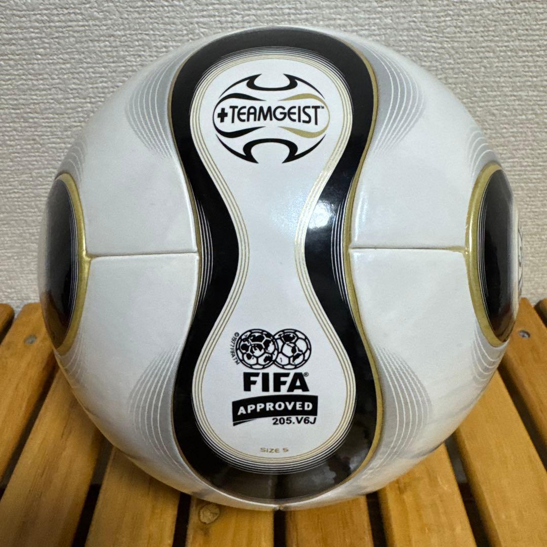 adidas チームガイスト 2006 FIFAワールドカップ サッカーボール