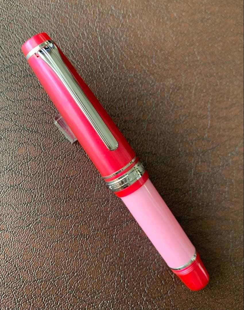 セーラー万年筆 ハローキティ スウィートベリー 細字