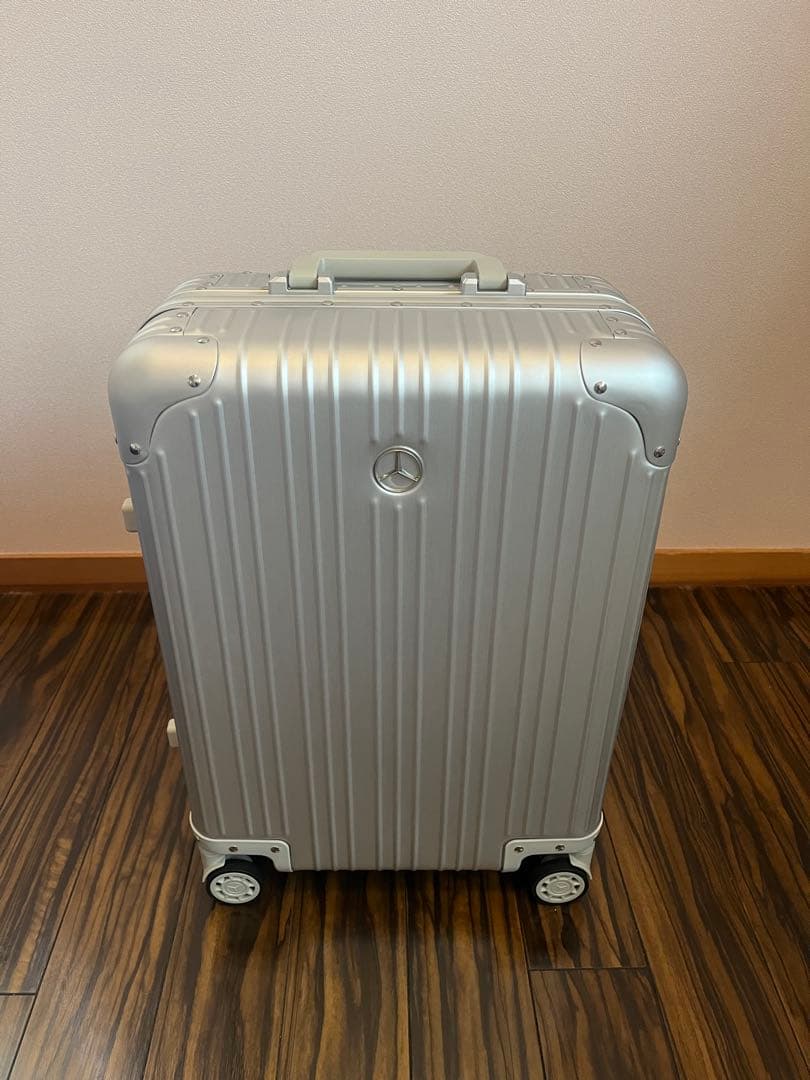 週末限定値下げ¥45000→¥40000ベンツキャリーケース32Ｌ