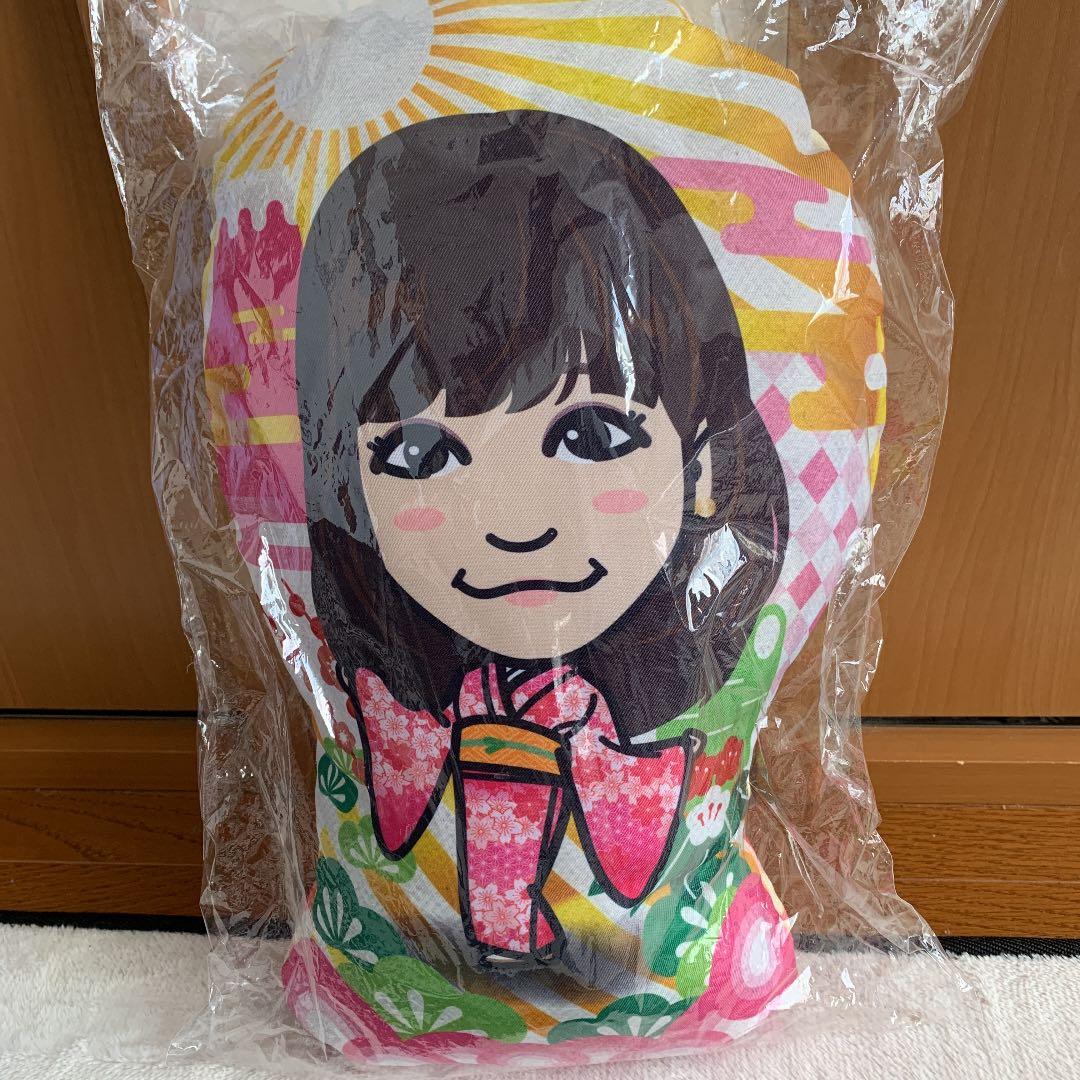 鷲尾伶菜 クッション