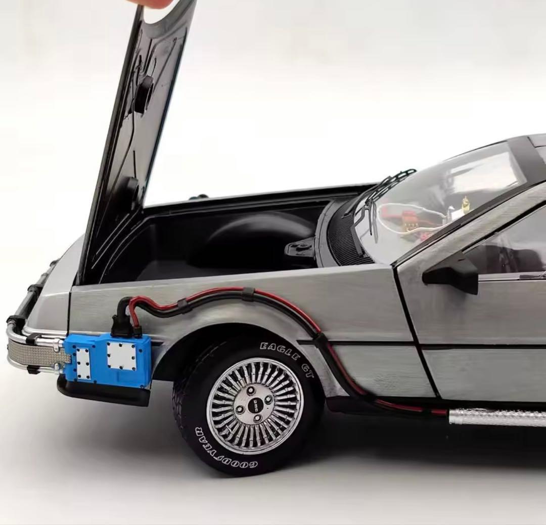 デロリアン 1:18 バック・トゥ・ザ・フューチャー