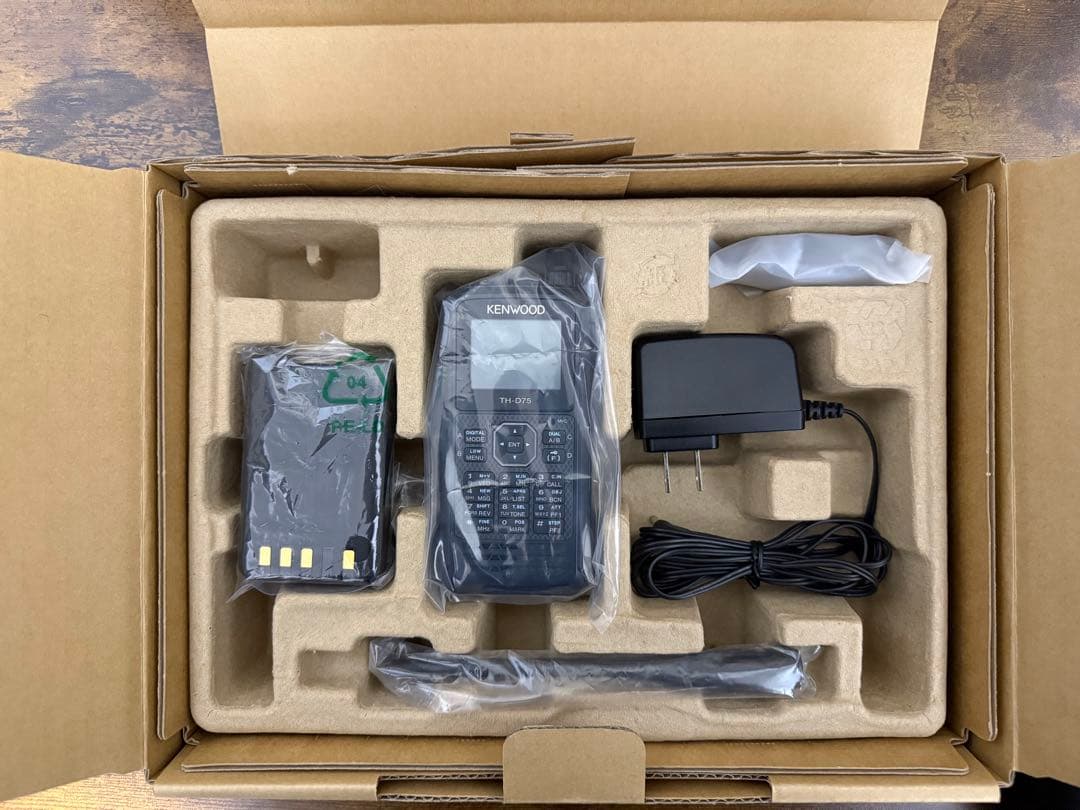 トランシーバー KENWOOD TH-D75