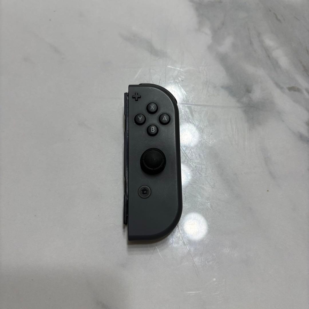 Nintendo Switch 本体 ジョイコン4個付き　充電器