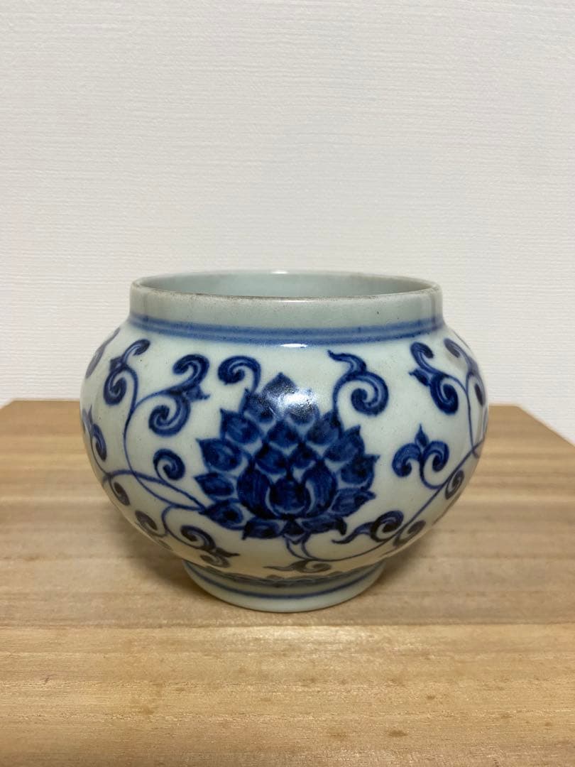 田中　明時代　染付花文壷　大明宣徳年製