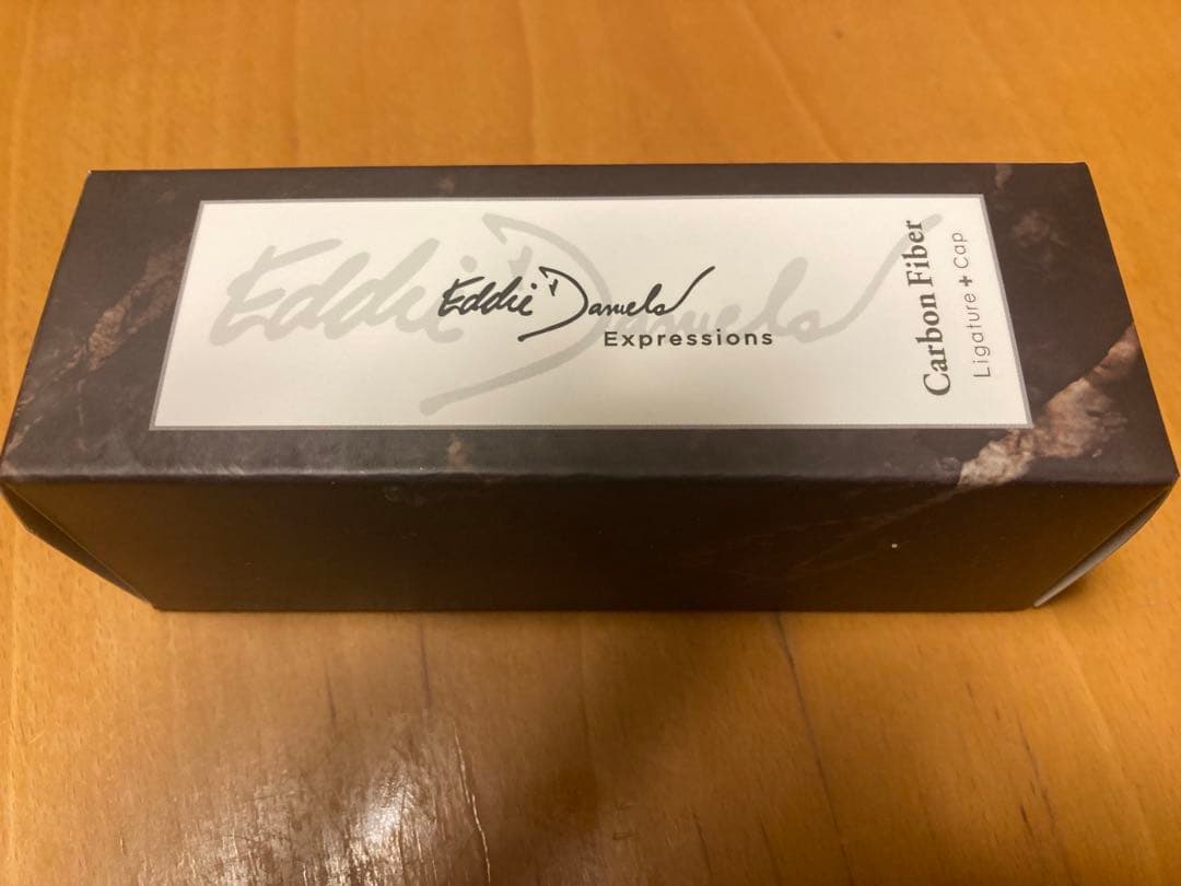 エディダニエルズ・エクスプレッションズ・カーボンファイバーリガチャー・B♭クラ用