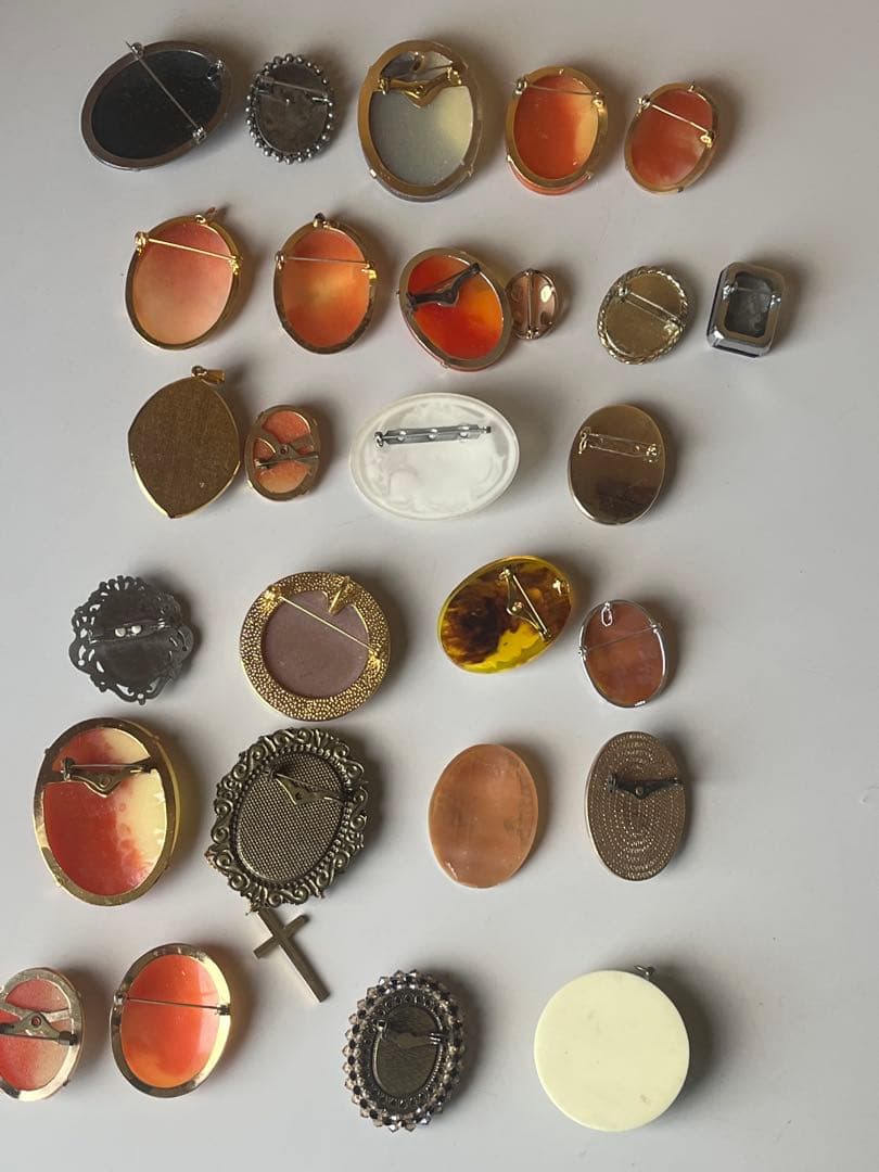 高琦カメオ　ペンダント　アクセサリー　ブローチ　27個セット