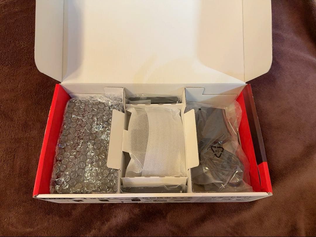 【美品】【備品全てあり】Nintendo Switch フェルトケース付き