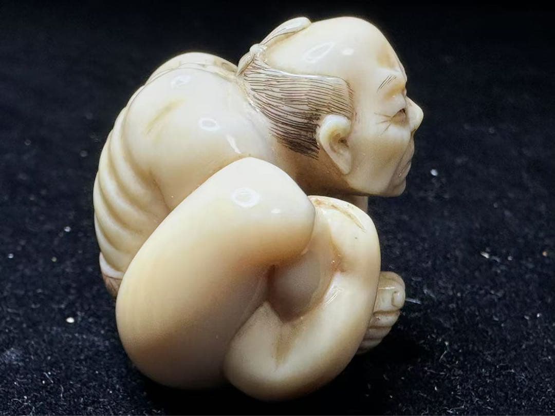 根付　置物　アンティーク　天然素材　彫刻 古美術品　細密細工　骨董コレクション