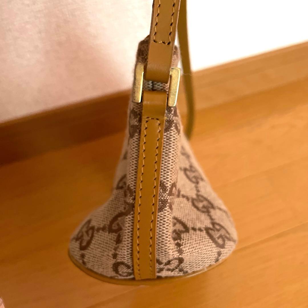 GUCCI アクセサリーポーチ　バッグ