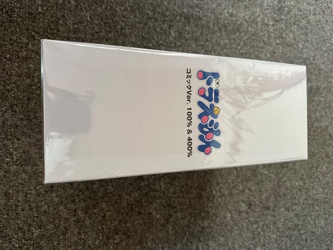 ベアブリック　ドラえもん コミックVer. 100% & 400%