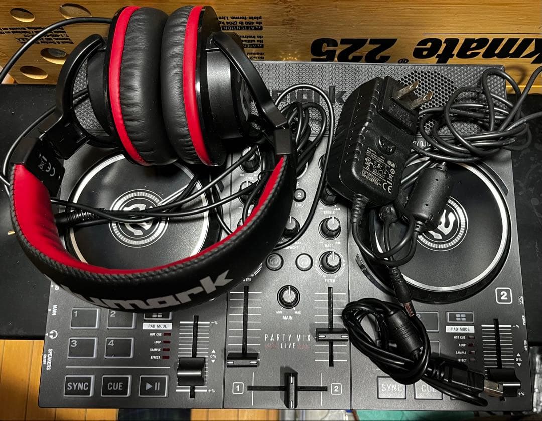Numark Party Mix DJコントローラー　ヘッドホン付き