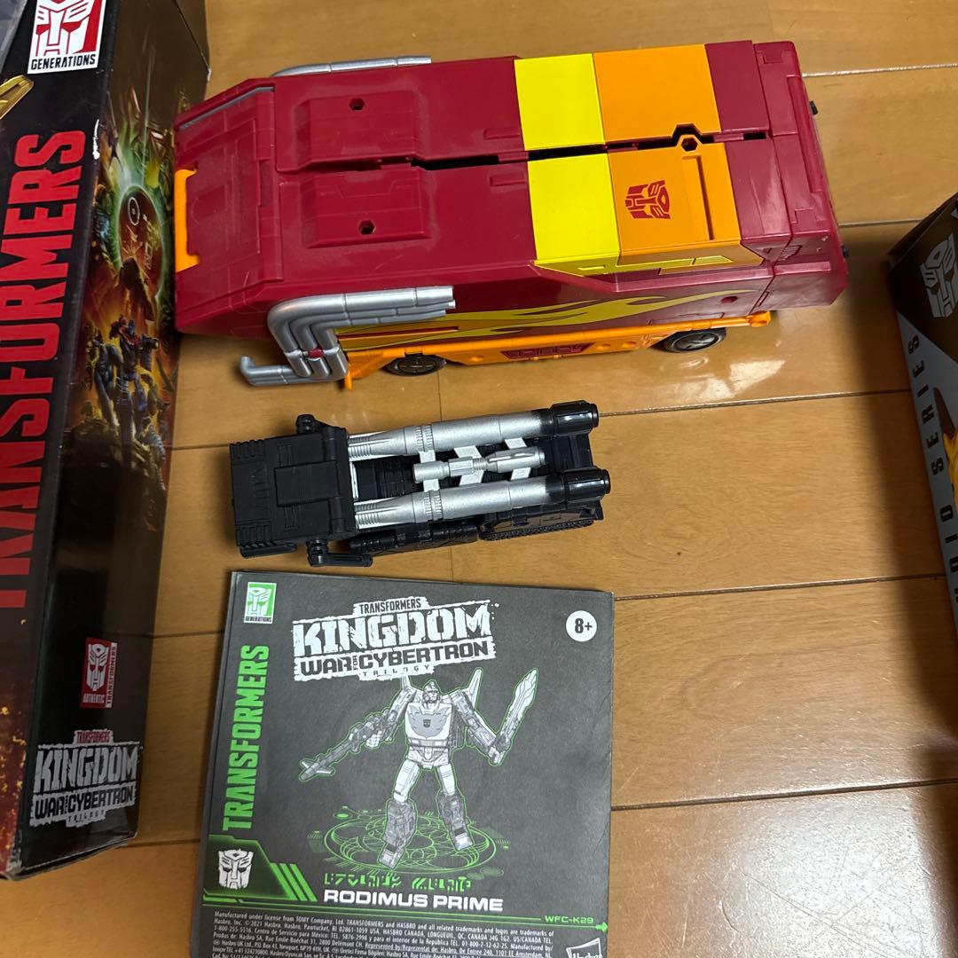 ハズブロ・タカラトミー　トランスフォーマー フィギュアセット　12体