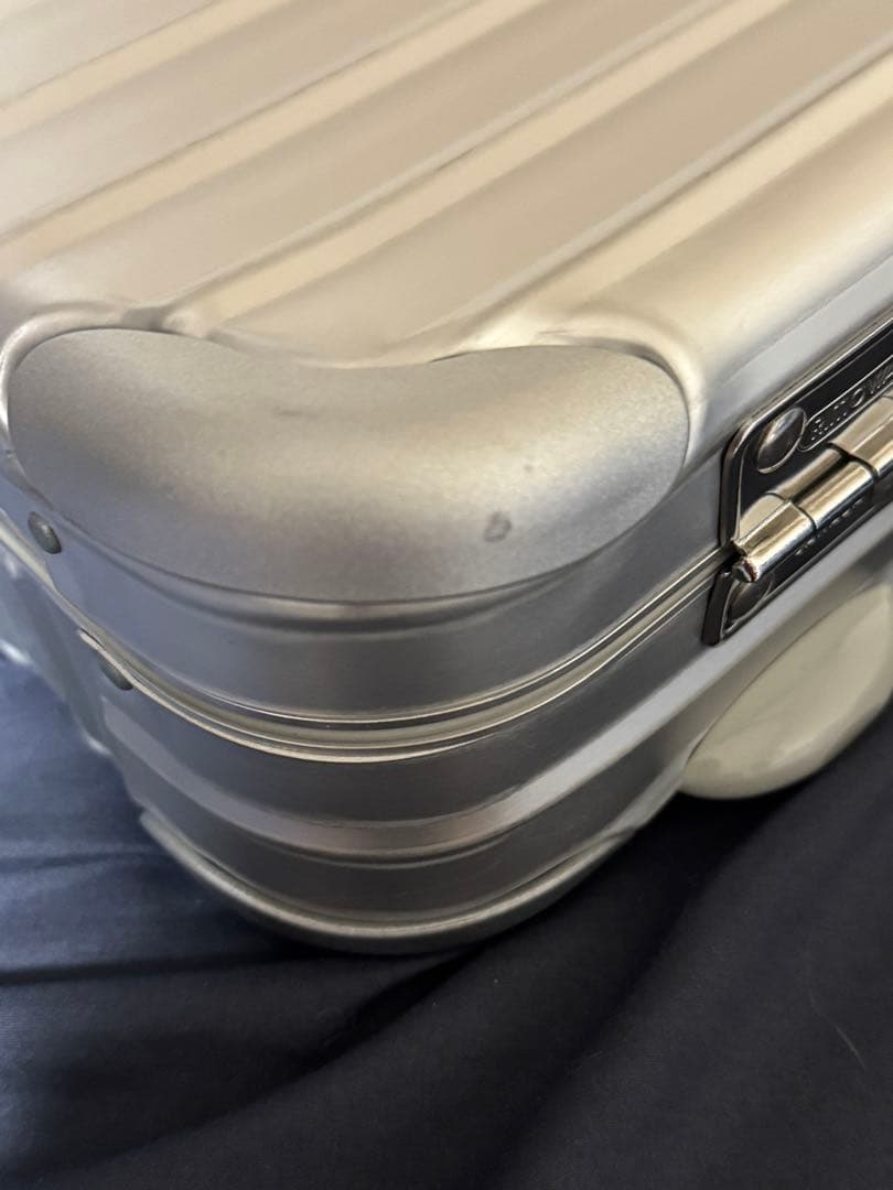 リモワrimowaアタッシュケース未使用