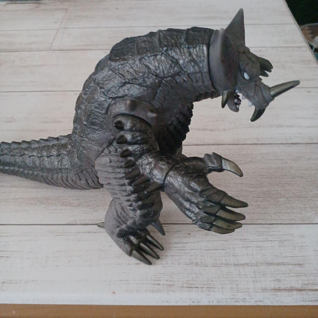 ウルトラマン アルティメットルミナス ゴモラ　レアレア品　新品