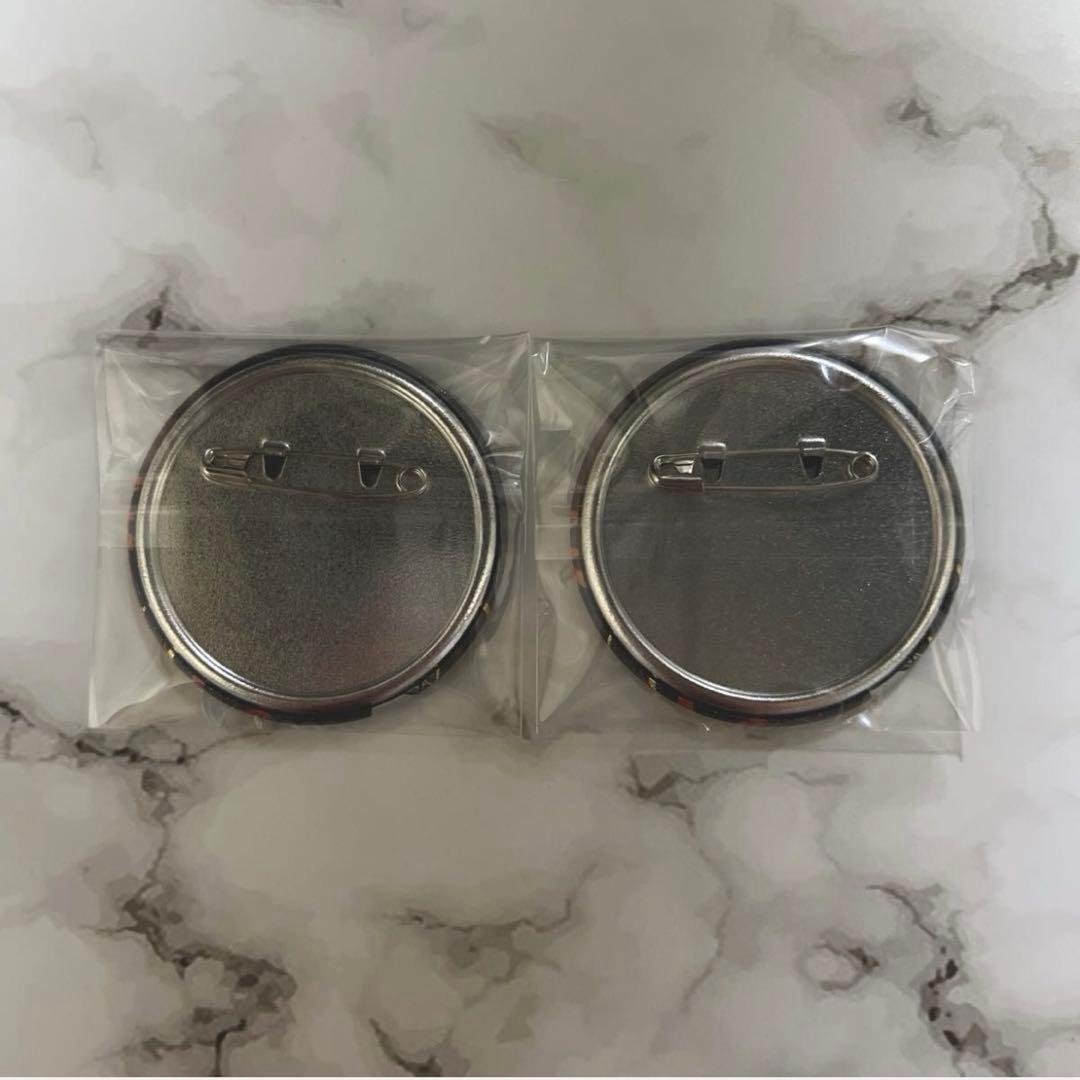 ヒロアカ 爆豪勝己 座れ！イス！ 缶バッジ