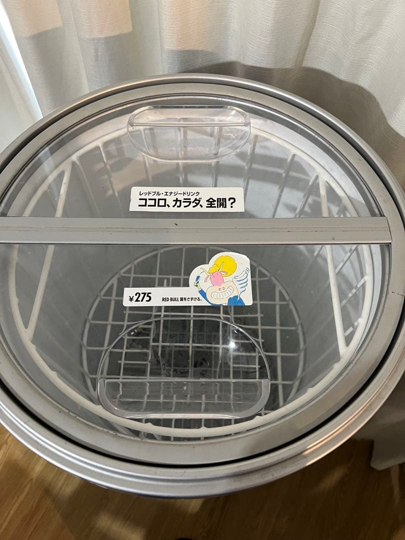 ⭐︎非売品⭐︎ Red Bull レッドブル 缶型 冷蔵庫 キャスター付