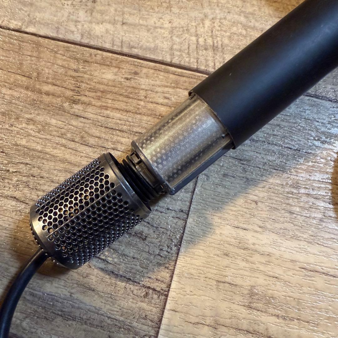 ジャンク品 ダイソン ドライヤー H08 ブラック 付属品アタッチメント未使用