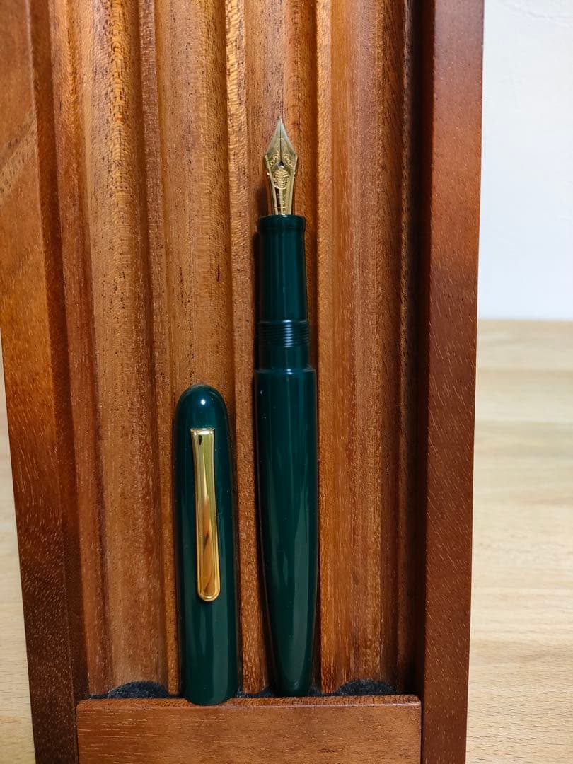 ★土日限定値下げ★中屋万年筆 緑