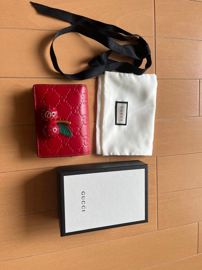 Gucci 財布