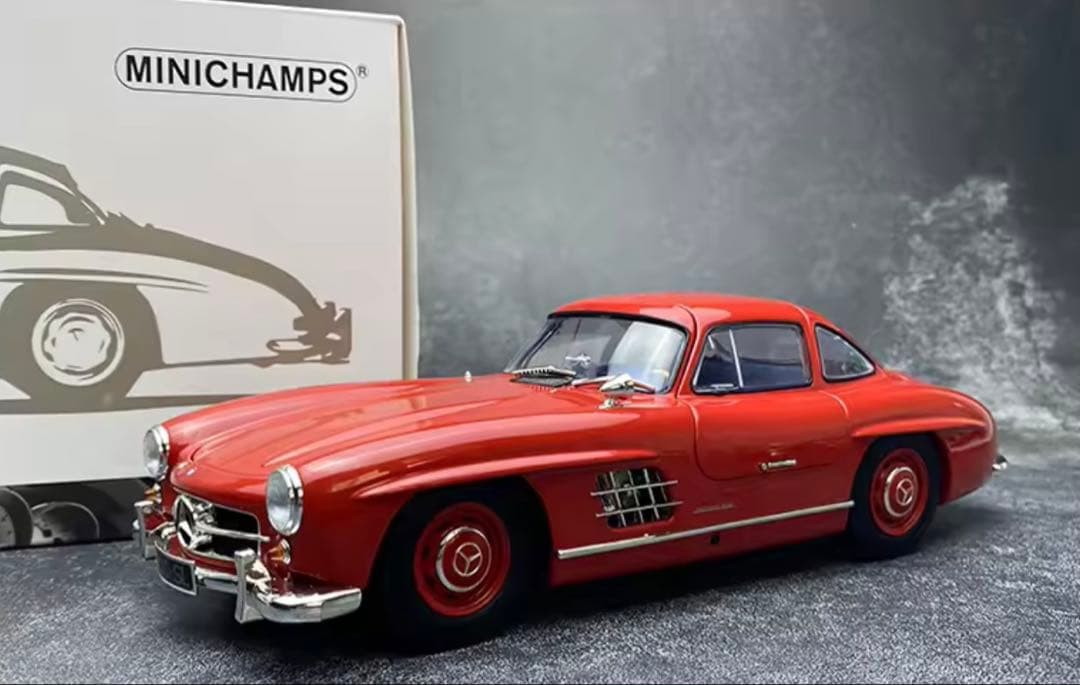 MINICHAMPS 1:18 スケール　メルセデス・ベンツ 300SL