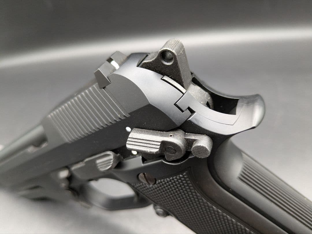 東京マルイ M93R 電動ガン バッテリー・マガジン3本付き