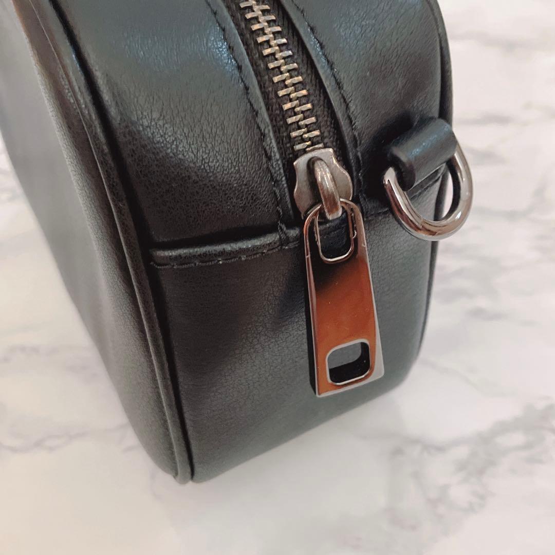 美品★正規品★MARC JACOBS ブラック レザー　牛底革 ショルダーバッグ