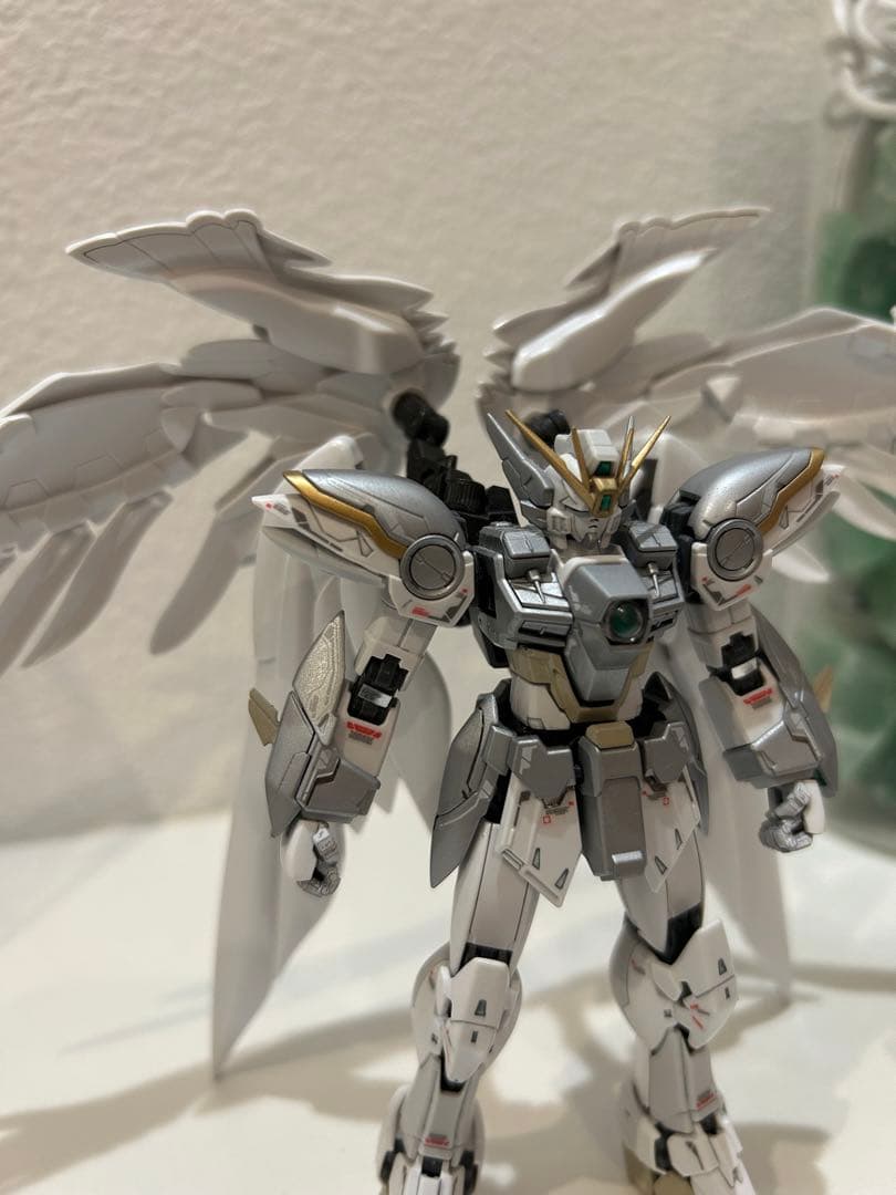 RG ウイングガンダムゼロ　EW 塗装完成品