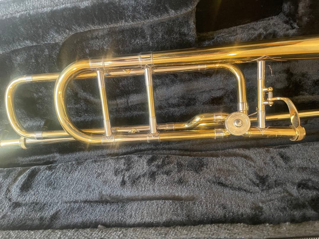 美品　Maxtone トロンボーン 本体とマウスピース2個