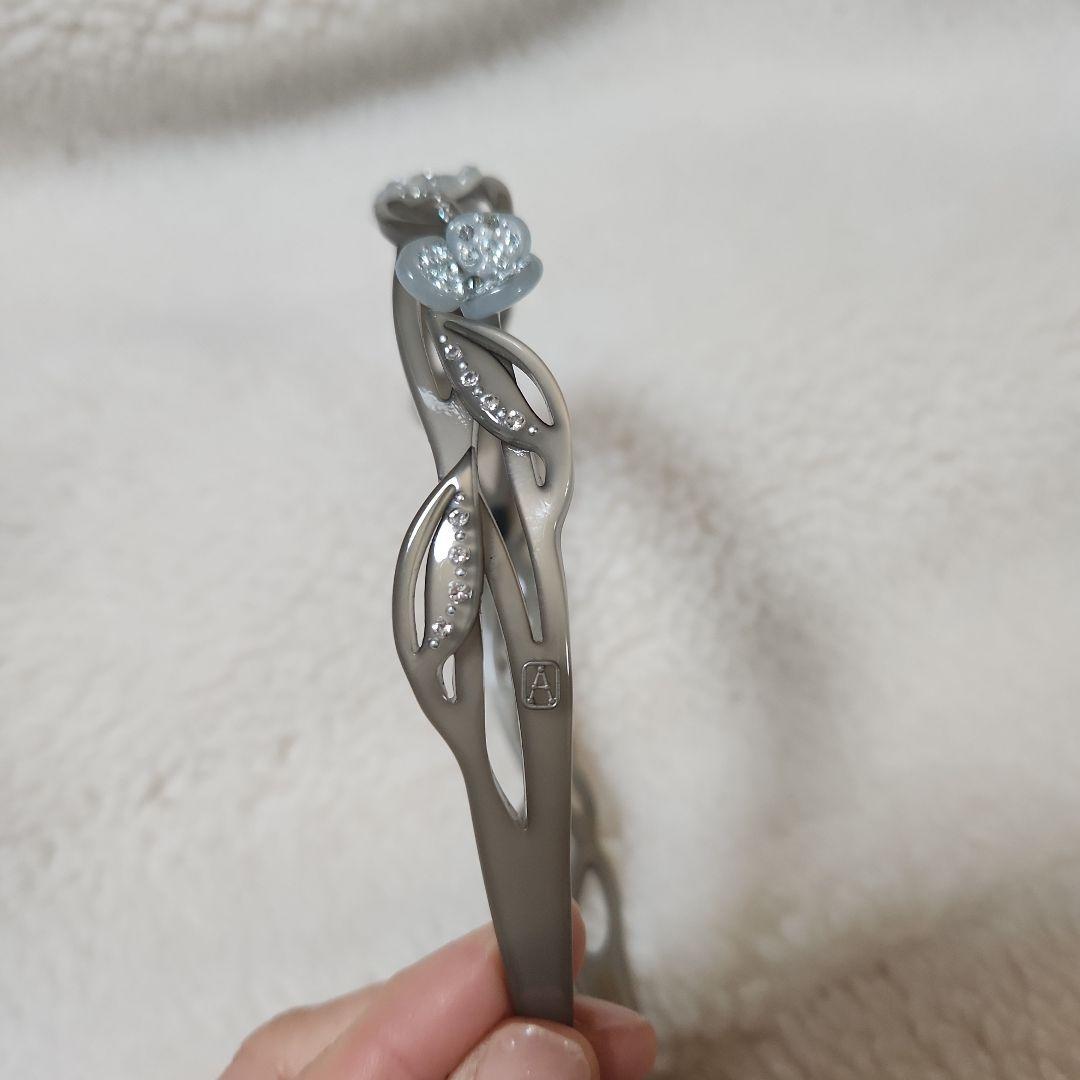 アレクサンドルドゥパリ　グレーのカチューシャ