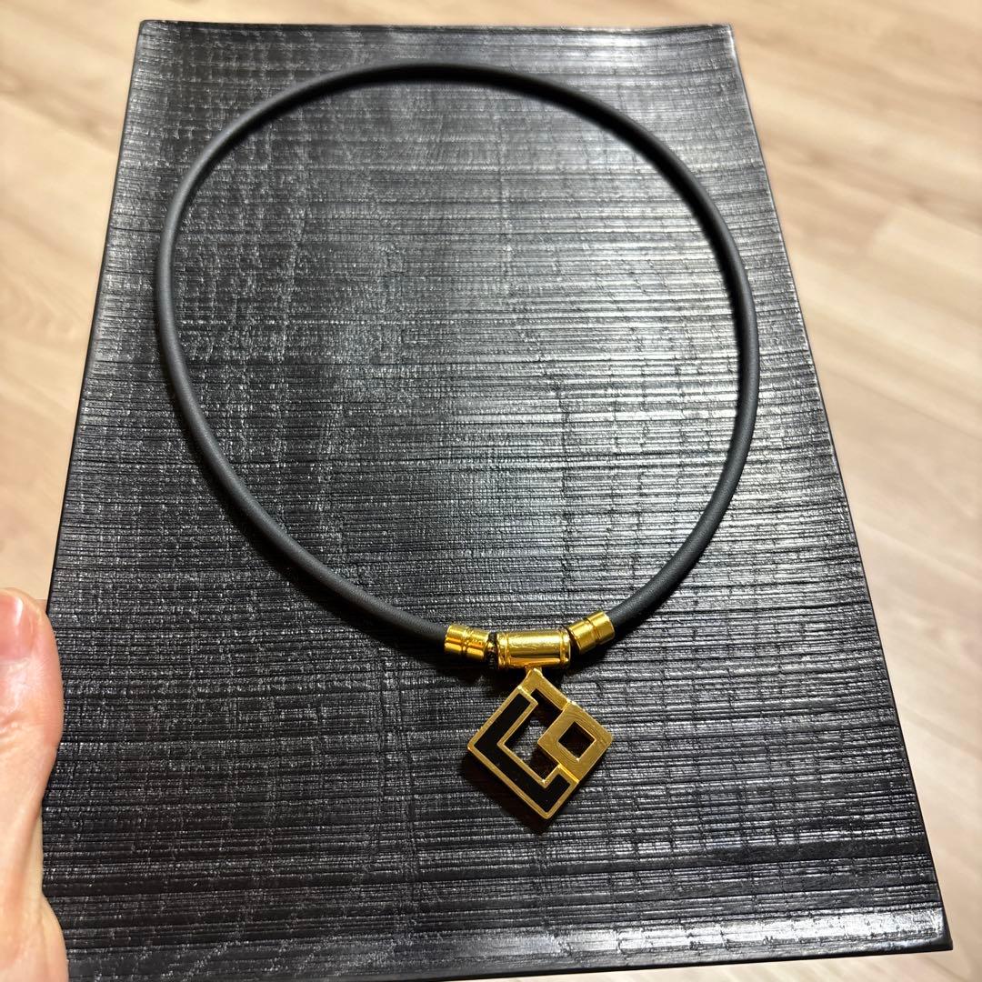 ゴールド ネックレスチャーム