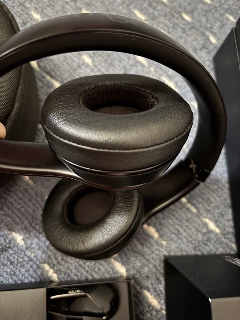 【美品】Beats Solo3 ワイヤレスヘッドホン ブラック