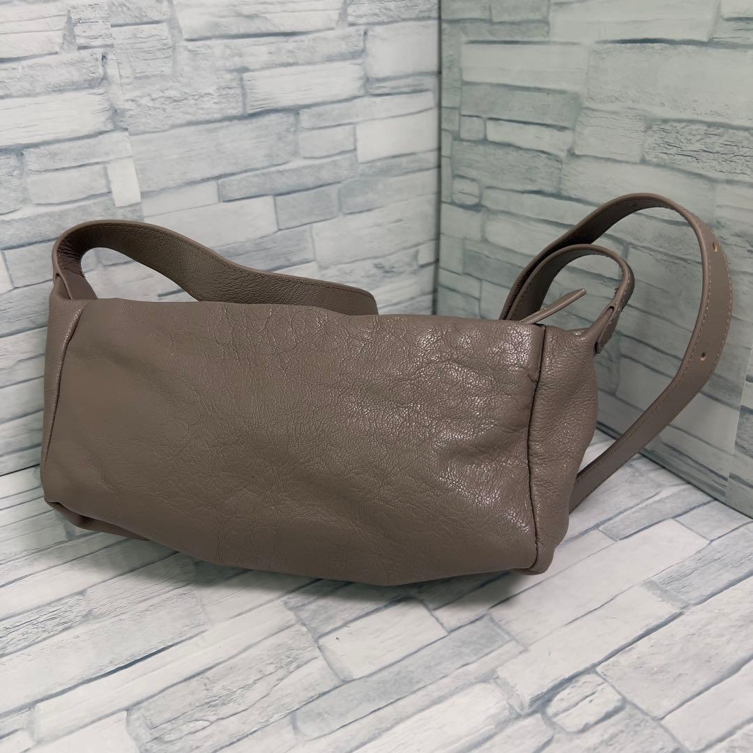 ear PAPILLONNERイアパピヨネ ボックスショルダーバッグ モカ　山羊