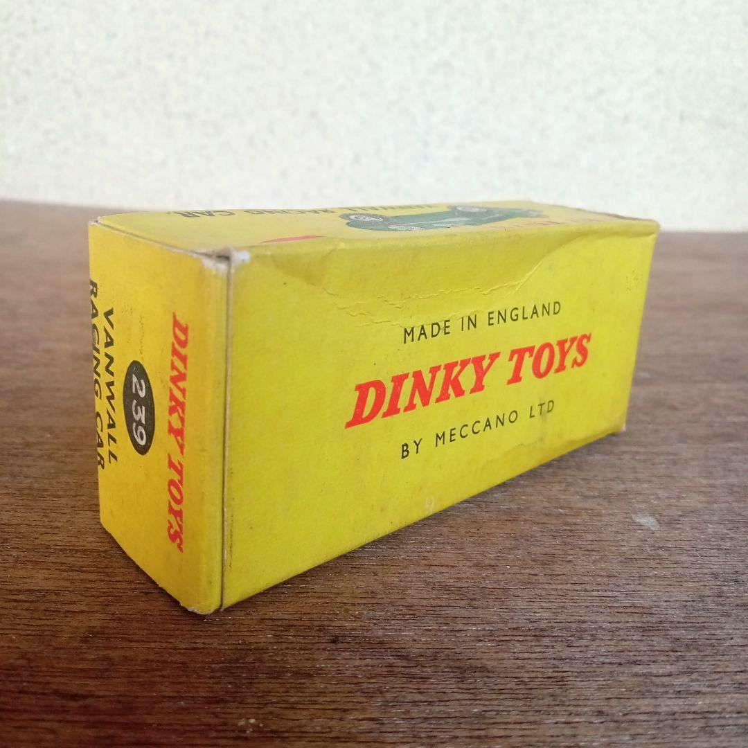 DINKY TOYS 　239 　VANWALL RACING CAR