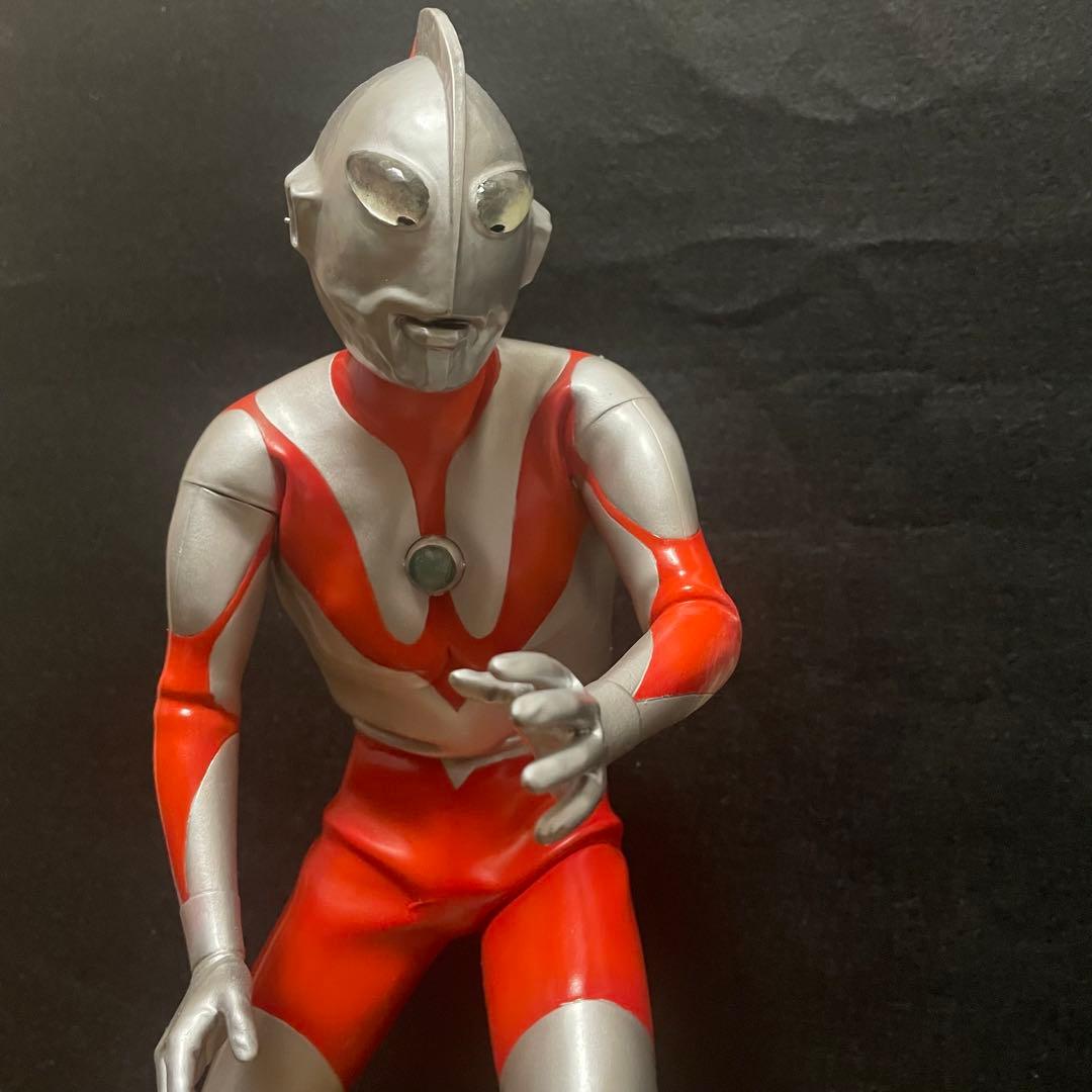 海洋堂ウルトラマン リペイント完成品