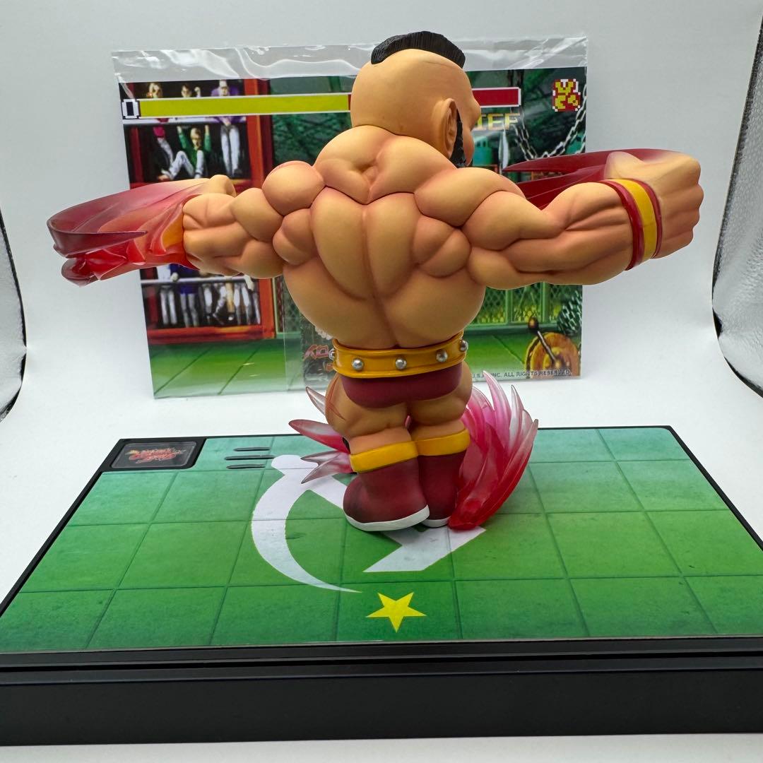 【レア品】ストリートファイター t.n.c-.07 ザンギエフ LEDフィギュア