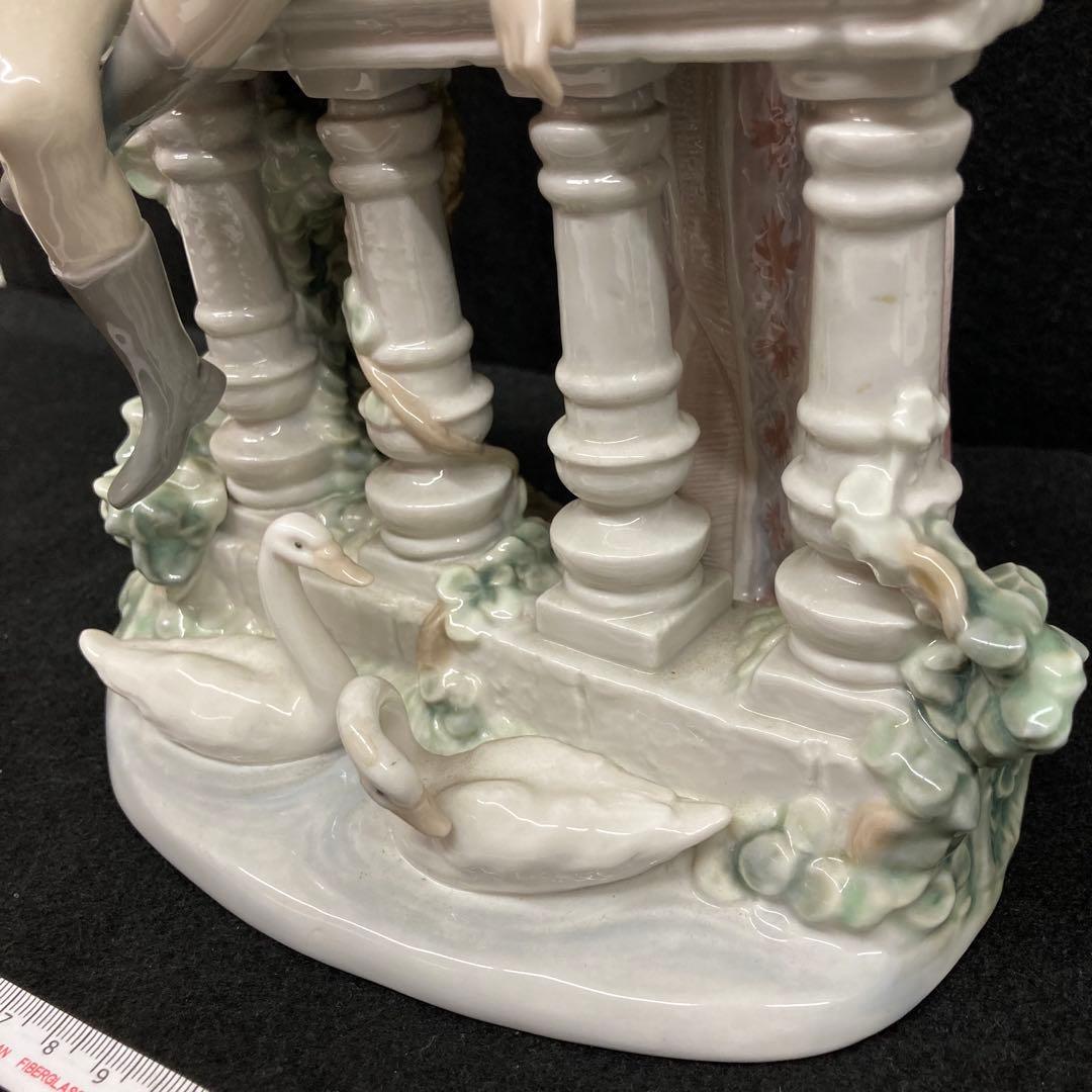 リヤドロ　セレナーデ　フィギュリン　陶器人形⭐︎