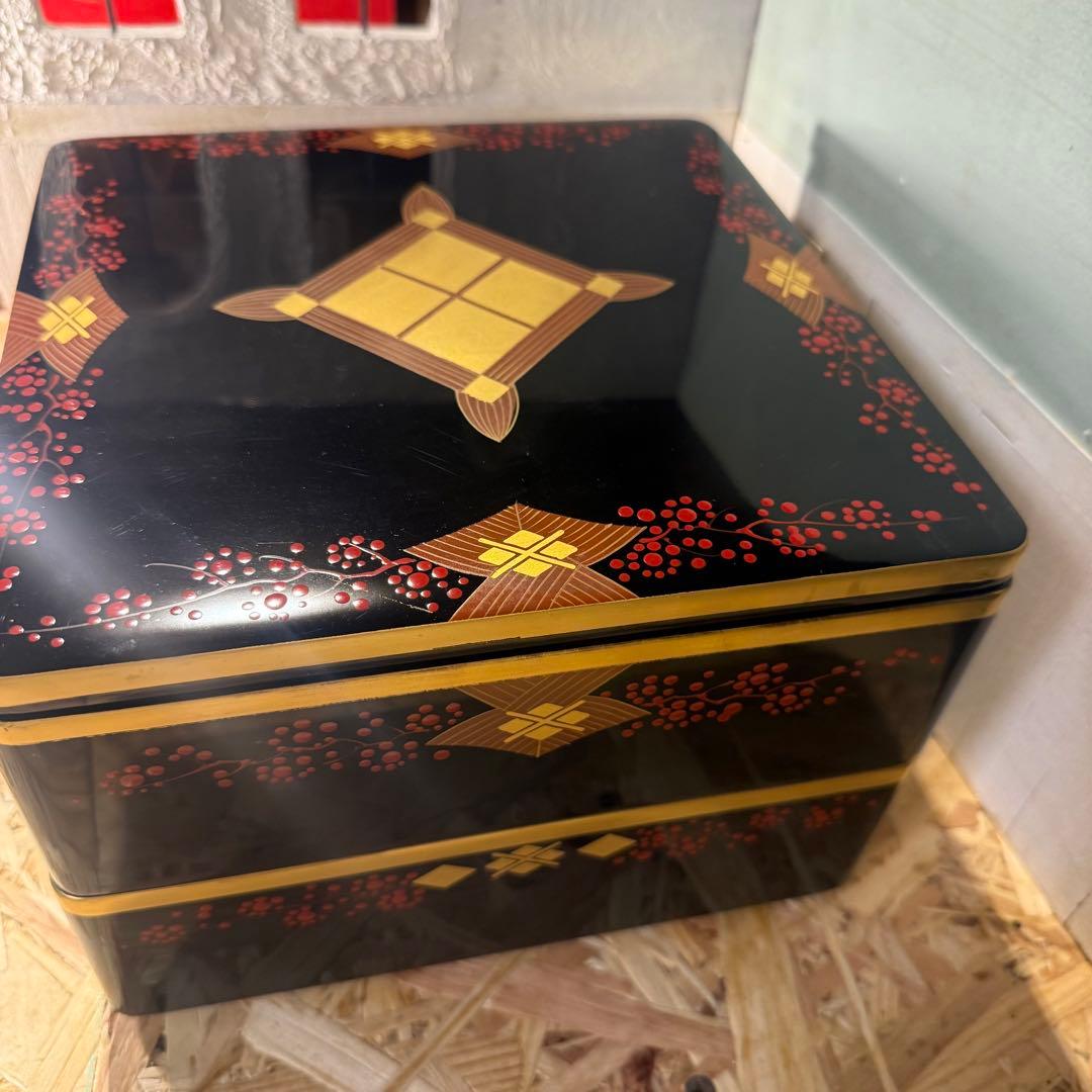 ヴィンテージ♡秀衡塗 2段重箱 黒×金×朱の華やかデザイン お正月 おせち♡