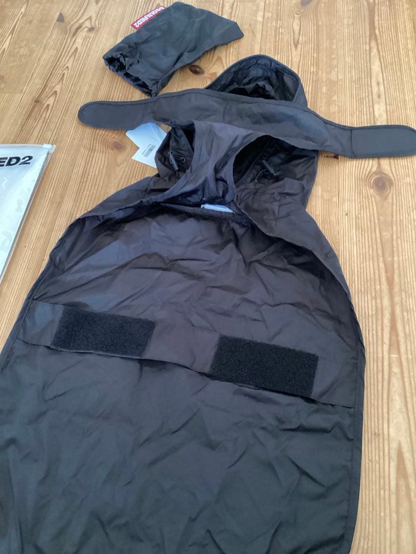 訳あり未使用品【DSQUARED2】犬用コート　Lサイズ　定価63800円