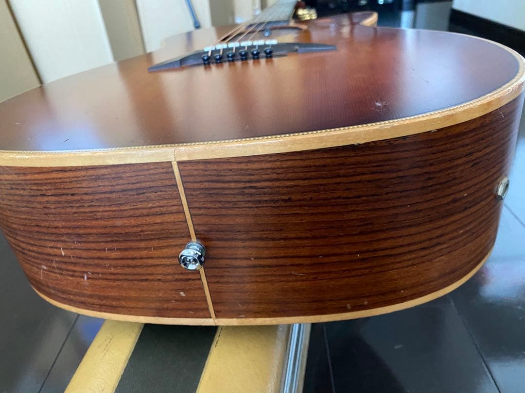 アコースティックギター　k.yairi