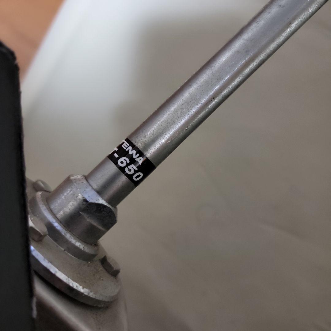 アマチュア無線　モービル用　機台とアンテナ台