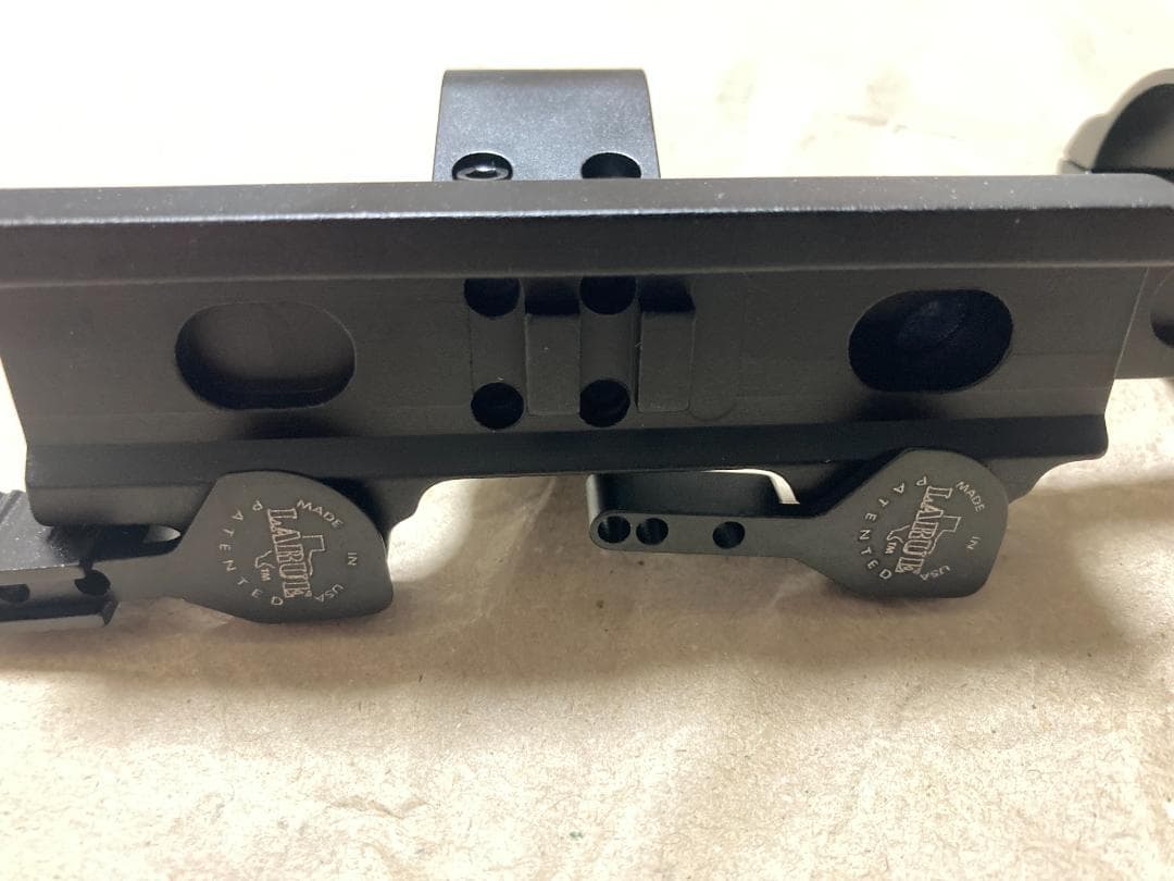 LaRue Tactical SPR1.5 M4 QDスコープマウント レプリカ