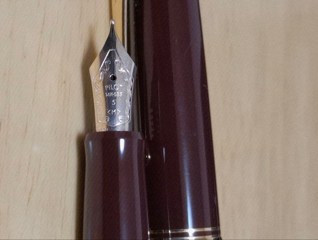 パイロット万年筆 FKK-1000R ペン先14K ディープレッド　ペンケース付
