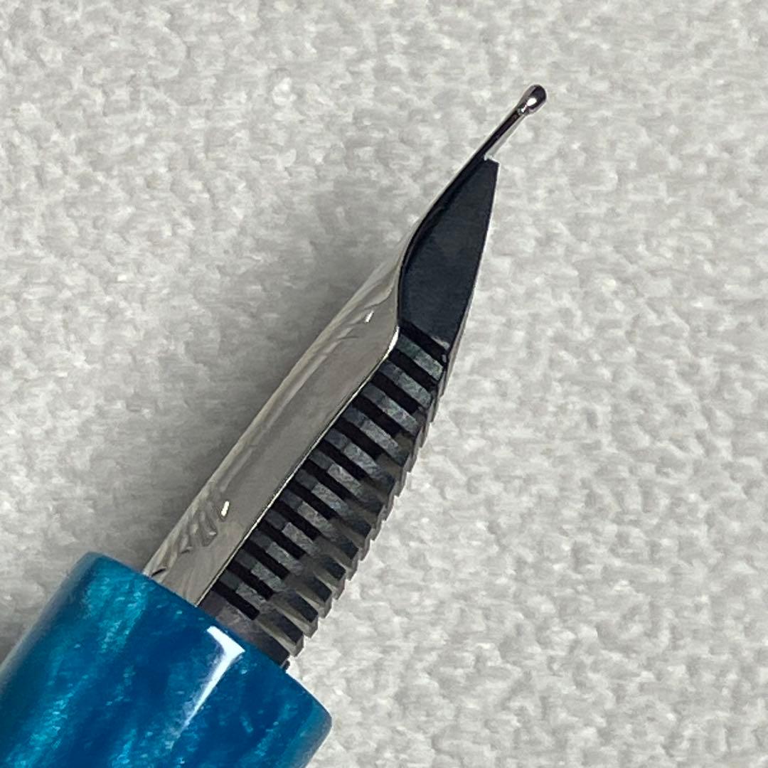 Leonardo フローレ エメラルドブルー M 中字